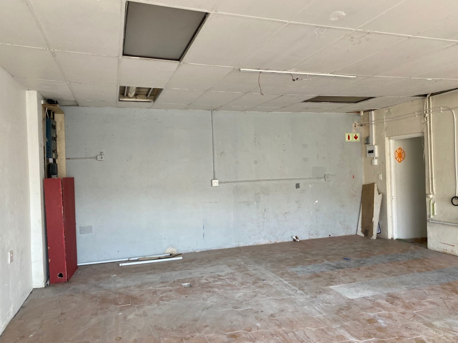 To Let commercial Property for Rent in Claremont Western Cape